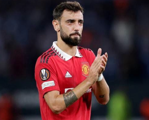 曼联4-2力克布莱顿，B费迎曼联生涯300场里程碑