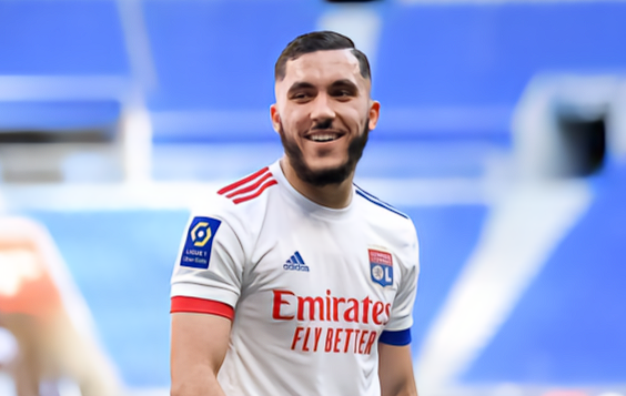 曼市德比风云：谢尔基放狠话却折戟，埃弗拉犀利嘲讽引关注