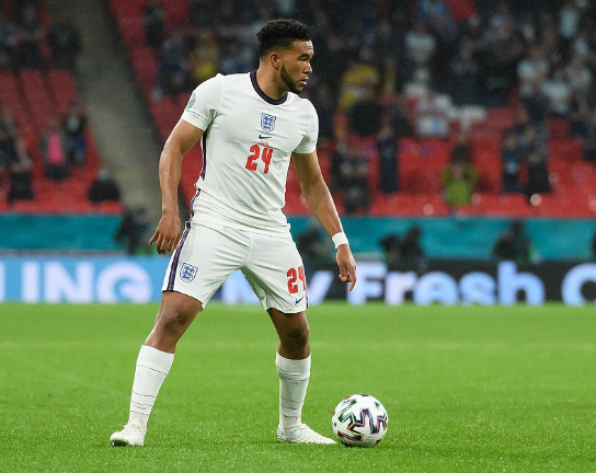 前切尔西后卫杰森&middot;昆迪呼吁蓝军续约里斯&middot;詹姆斯