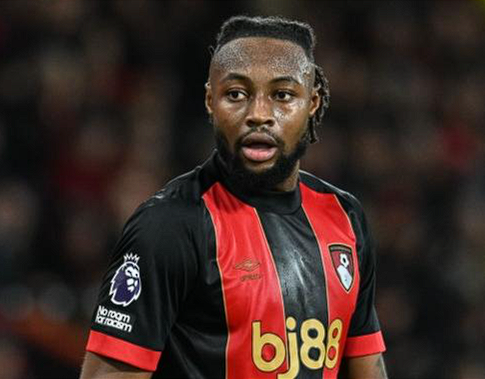 英格兰足坛:非职业联赛到顶级舞台的逆袭之路